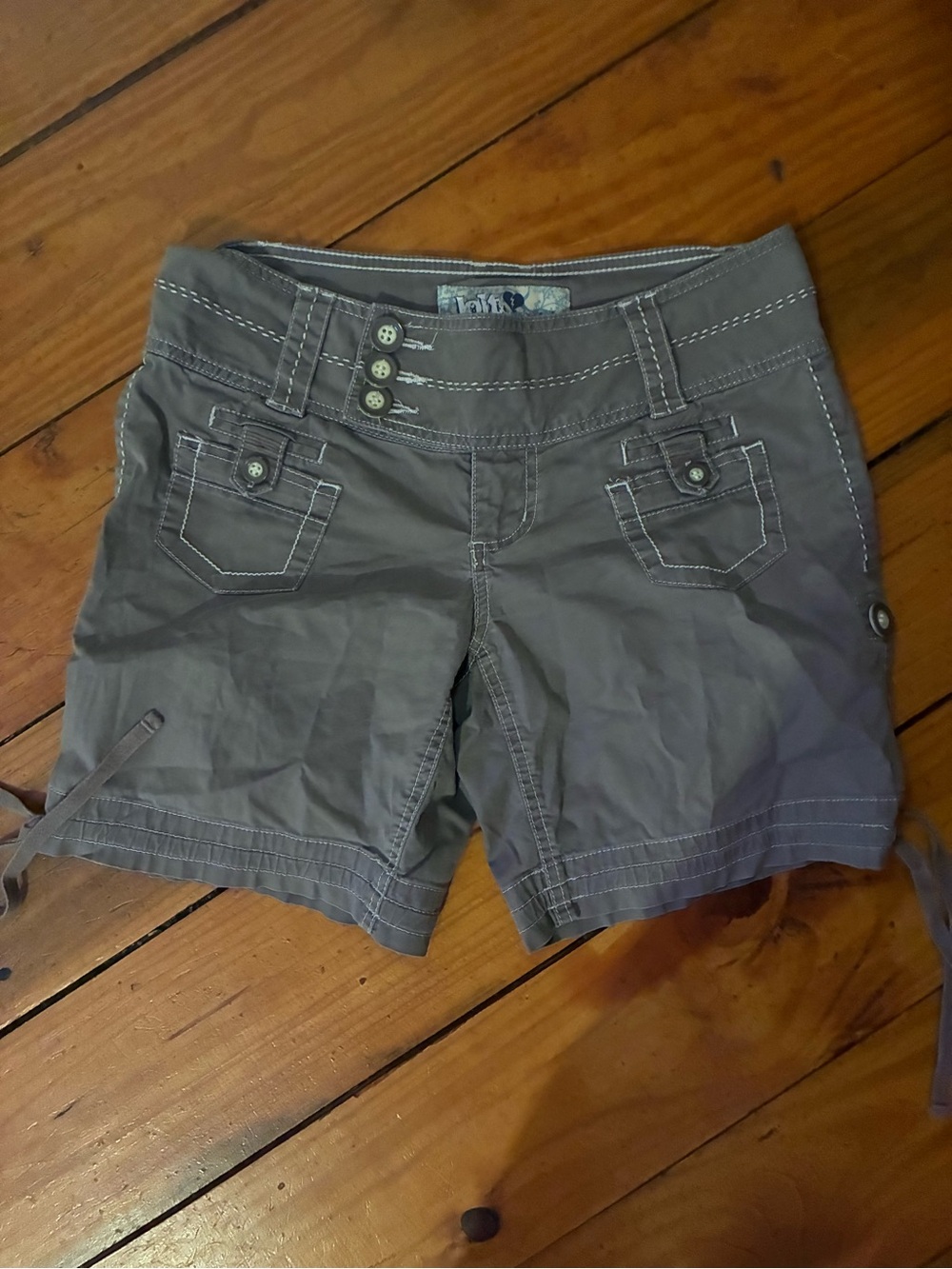 Y2K Jolt Women's Gray Utility Shorts Size 5 Stitching Cargo